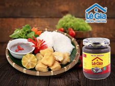 Cách làm mắm tôm tại nhà trong món bún đậu mắm tôm thần thánh