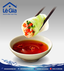 Có phải mắm Lê Gia bỏ phẩm màu?