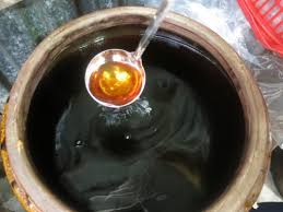 Bí biết ngửi mùi biết chất lượng nước mắm