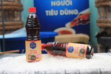 HỎI – ĐÁP VỀ NƯỚC MẮM CÁ CƠM LÊ GIA