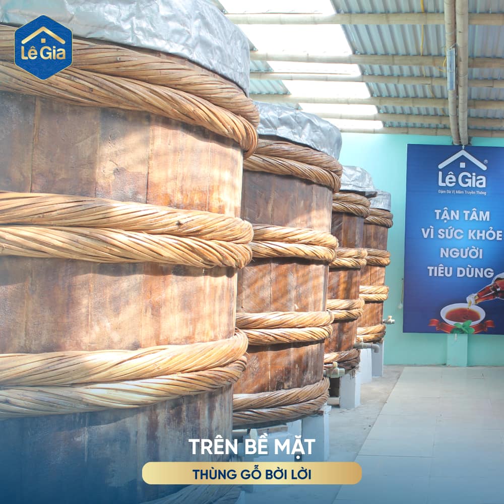 NHỮNG HẠT NGỌC KẾT TINH TRONG THÙNG GỖ