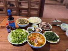 BỮA CƠM ĐOÀN VIÊN VỚI MẸ