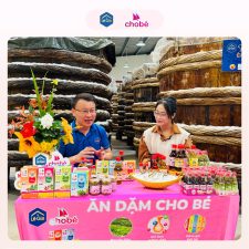 Nhà máy Lê Gia rộn ràng đón tiếp các Quý đối tác mẹ và bé đến tham quan và livstream