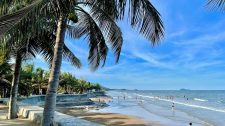Du lịch Hải Tiến: Kinh nghiệm ăn chơi gọn nhẹ cho chuyến đi trọn vẹn